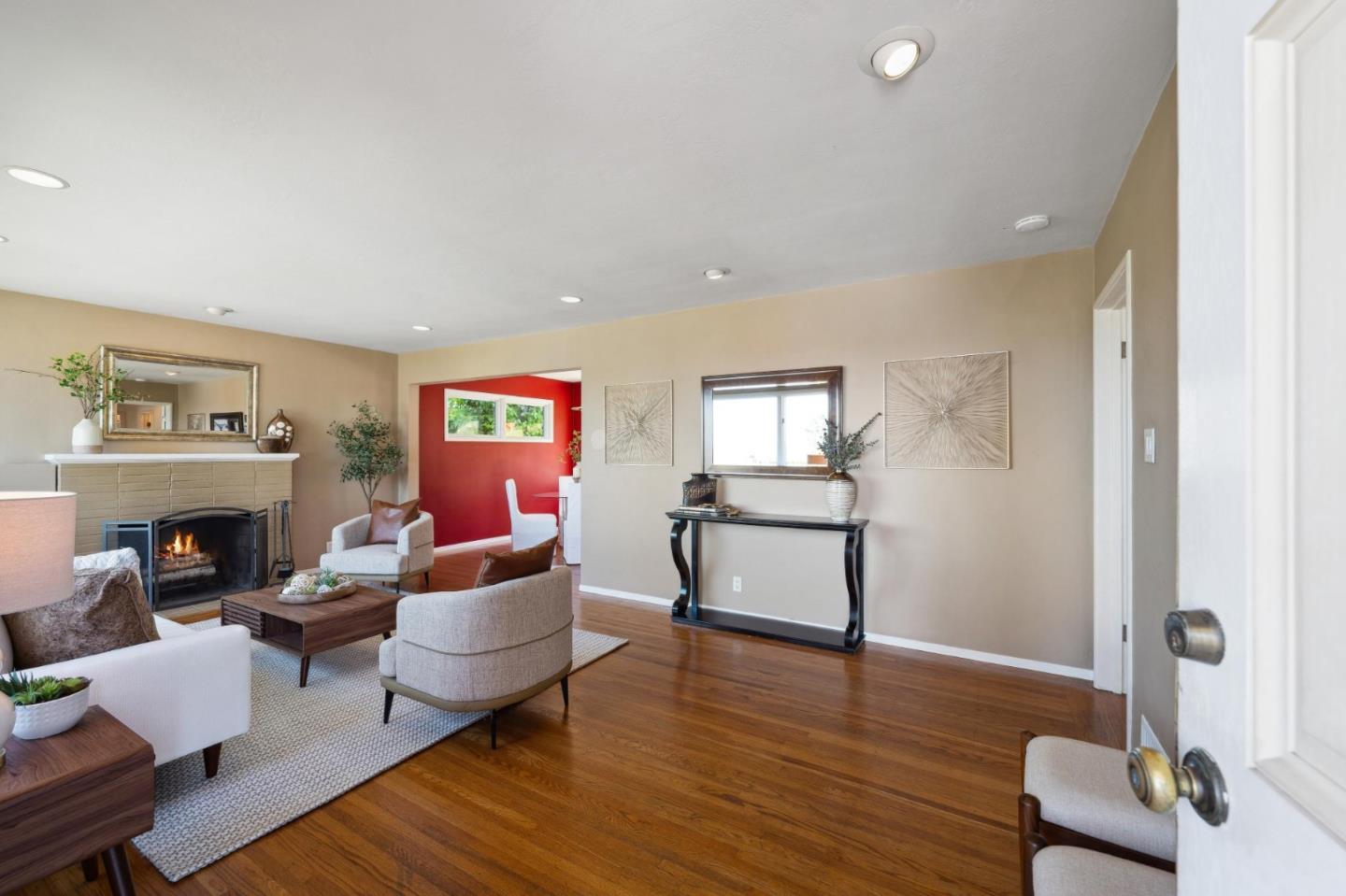 Detail Gallery Image 4 of 38 For 317 Rolling Hills Ave, San Mateo,  CA 94403 - 3 Beds | 1 Baths