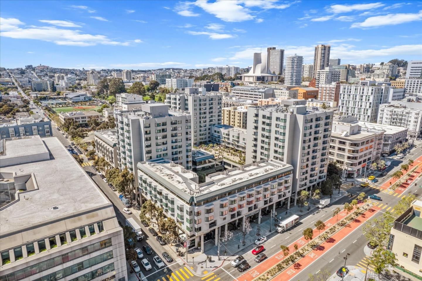 Detail Gallery Image 1 of 19 For 601 Van Ness Ave #345,  San Francisco,  CA 94102 - 2 Beds | 2 Baths