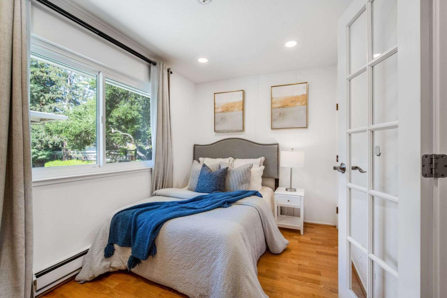 Detail Gallery Image 19 of 29 For 1070 Mercedes Ave #1,  Los Altos,  CA 94022 - 2 Beds | 2 Baths