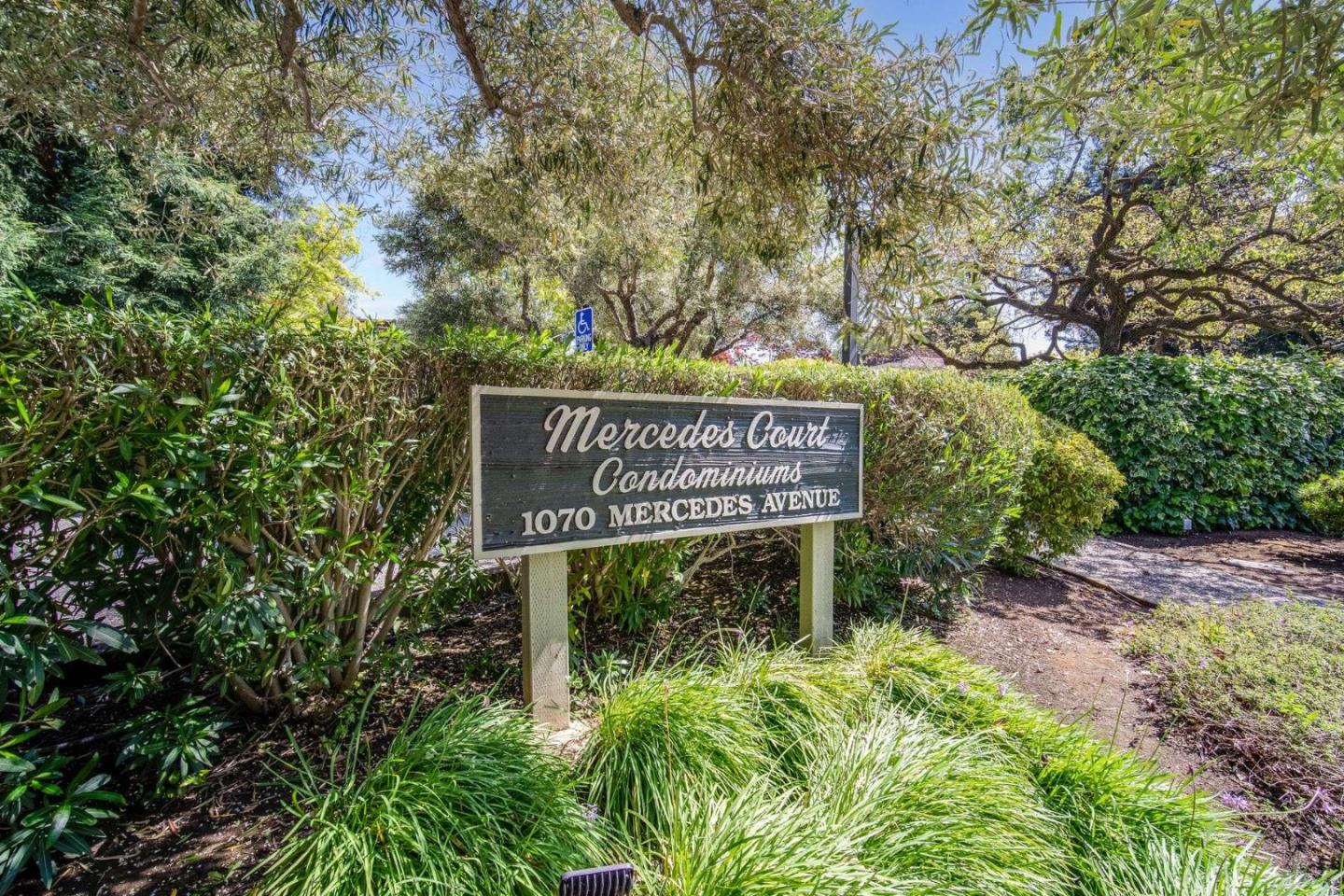 Detail Gallery Image 27 of 29 For 1070 Mercedes Ave #1,  Los Altos,  CA 94022 - 2 Beds | 2 Baths