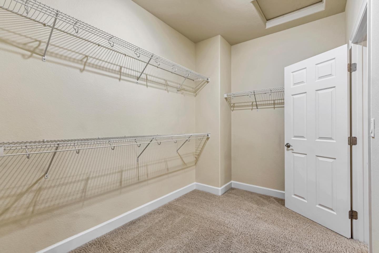 Detail Gallery Image 20 of 42 For 2332 Azevedo Pkwy, San Jose,  CA 95125 - 3 Beds | 2/1 Baths