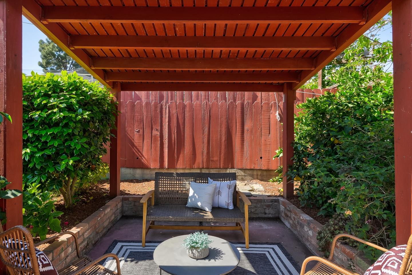 Detail Gallery Image 33 of 43 For 902 W Iowa Ave, Sunnyvale,  CA 94086 - 3 Beds | 2 Baths