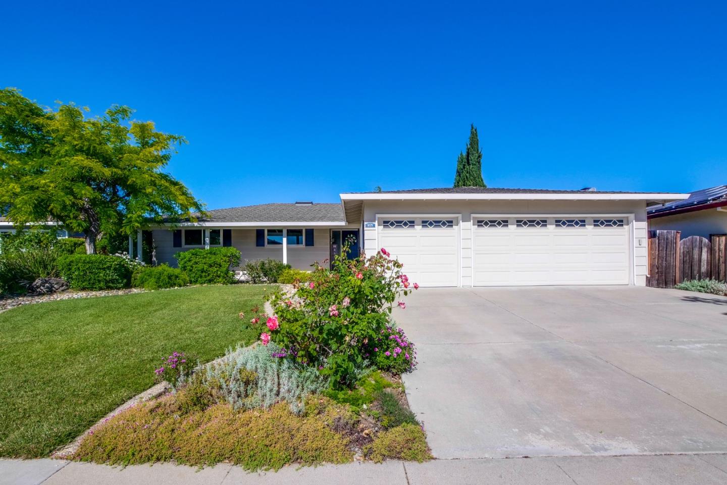 Detail Gallery Image 1 of 71 For 6679 Dorene Pl, San Jose,  CA 95120 - 3 Beds | 2 Baths