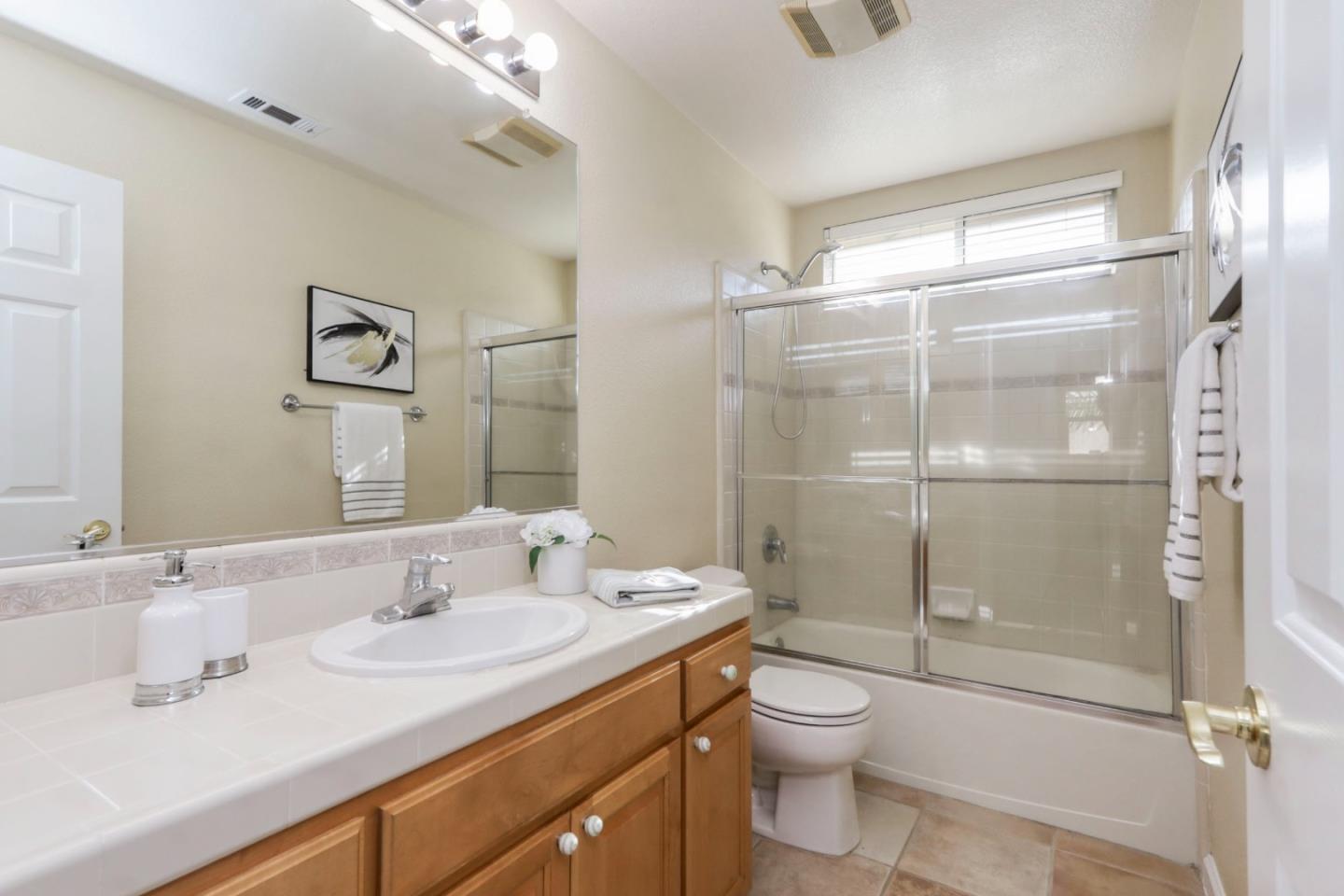 Detail Gallery Image 19 of 39 For 5263 Manderston Dr, San Jose,  CA 95138 - 3 Beds | 2/1 Baths