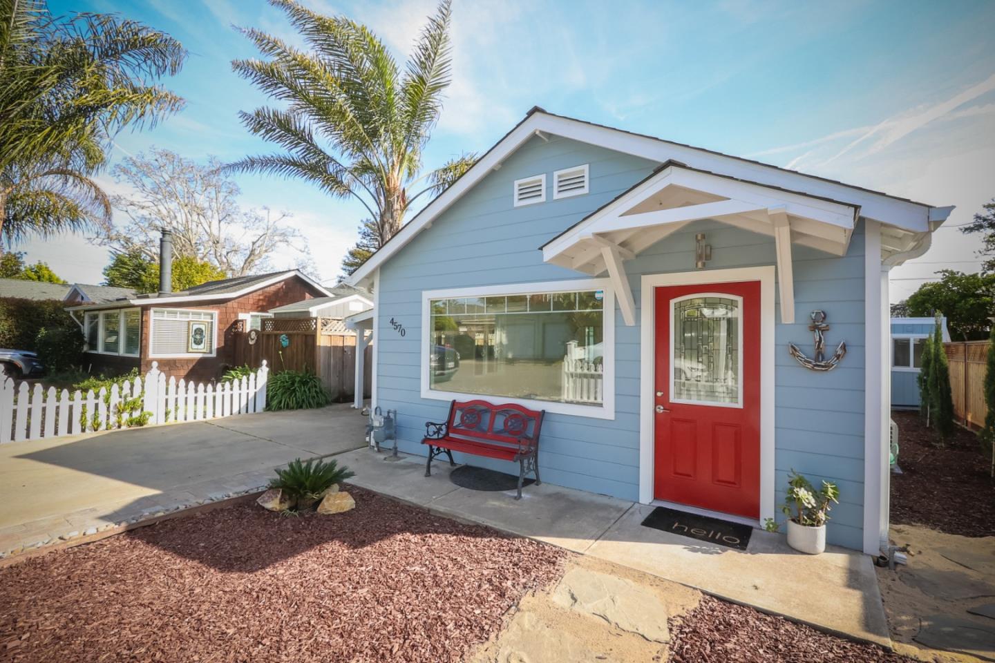 Detail Gallery Image 1 of 35 For 4570 Crystal St, Capitola,  CA 95010 - 2 Beds | 2 Baths