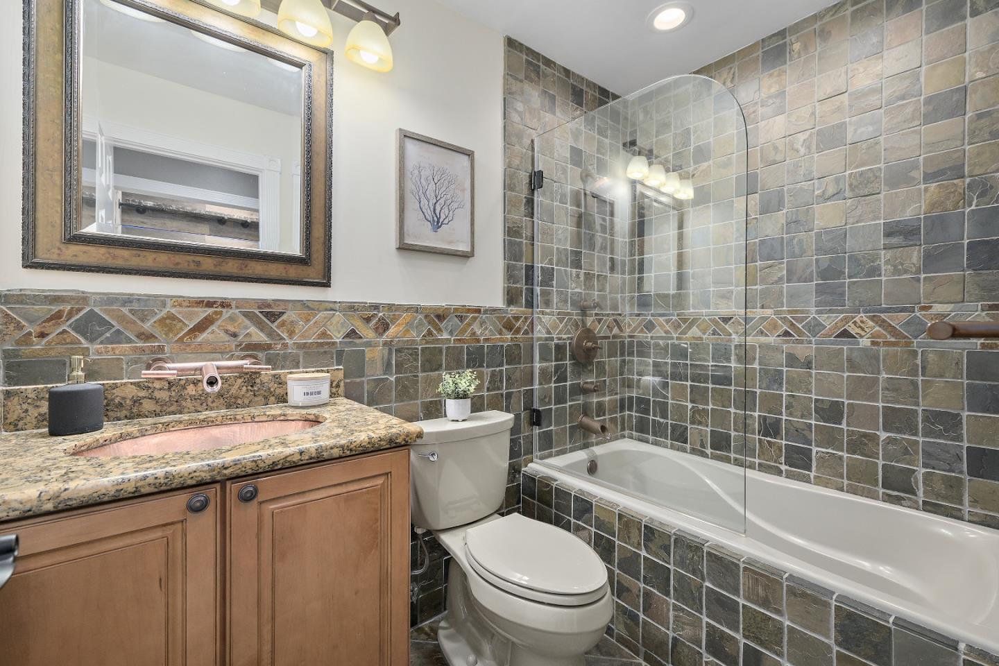 Detail Gallery Image 22 of 35 For 928 Shoreline Dr, San Mateo,  CA 94404 - 2 Beds | 2 Baths