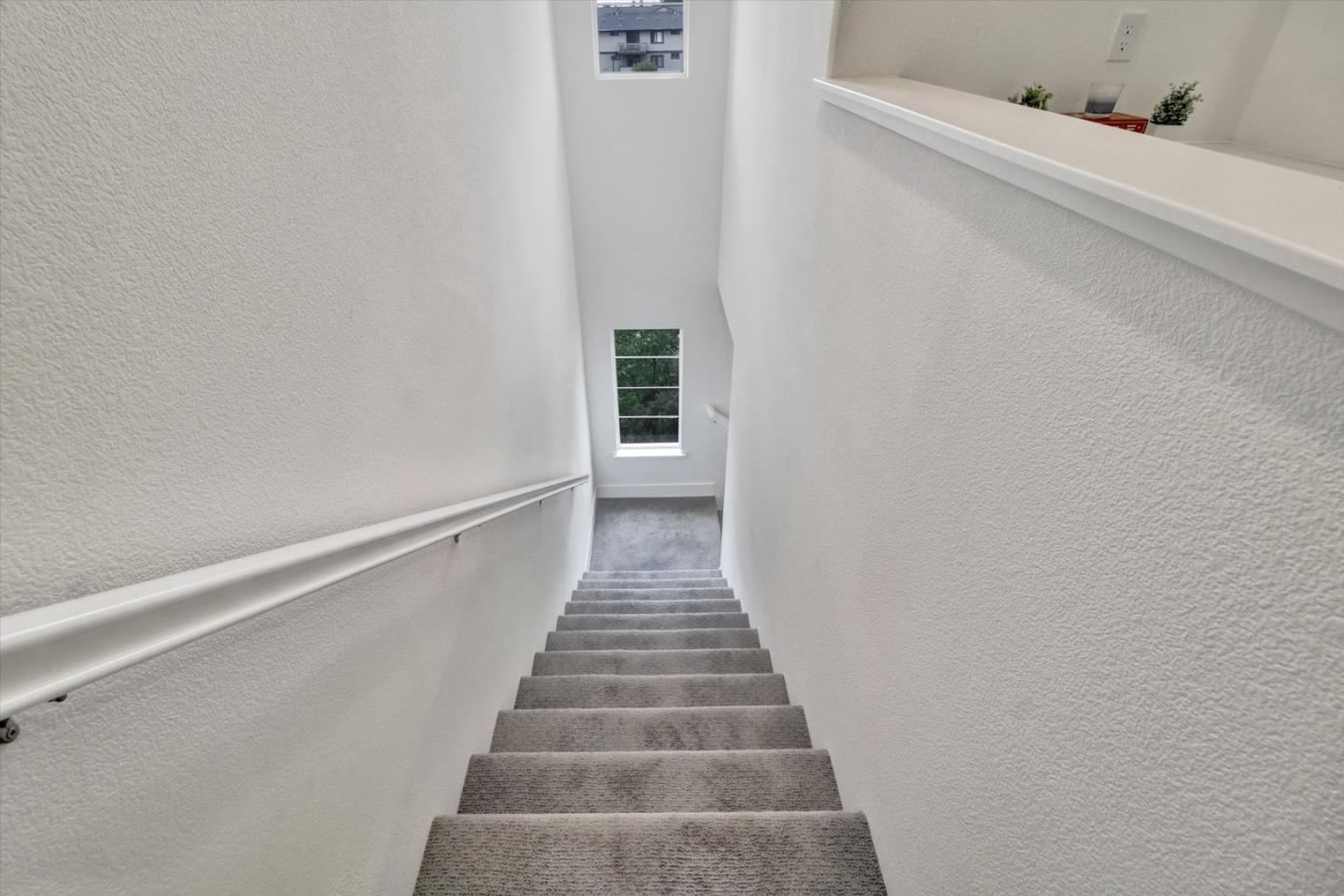 Detail Gallery Image 15 of 27 For 218 Dash Ct, Hayward,  CA 94544 - 2 Beds | 2/1 Baths