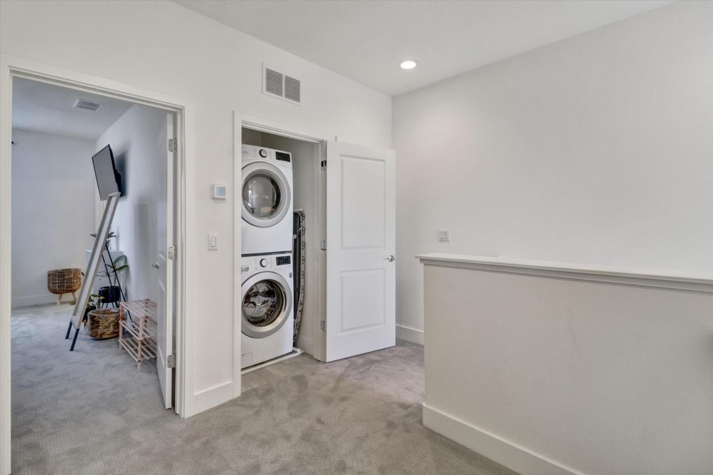 Detail Gallery Image 17 of 27 For 218 Dash Ct, Hayward,  CA 94544 - 2 Beds | 2/1 Baths