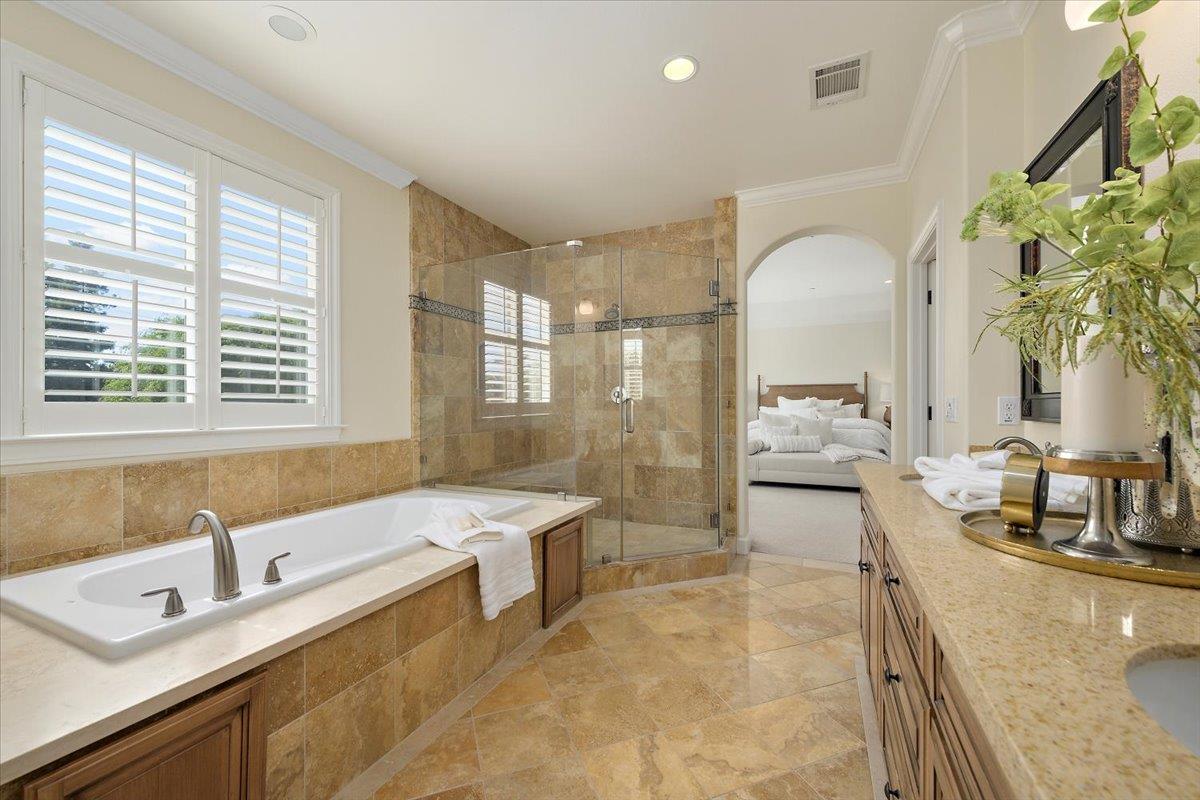 Detail Gallery Image 21 of 33 For 1711 Creek Dr, San Jose,  CA 95125 - 5 Beds | 3/1 Baths