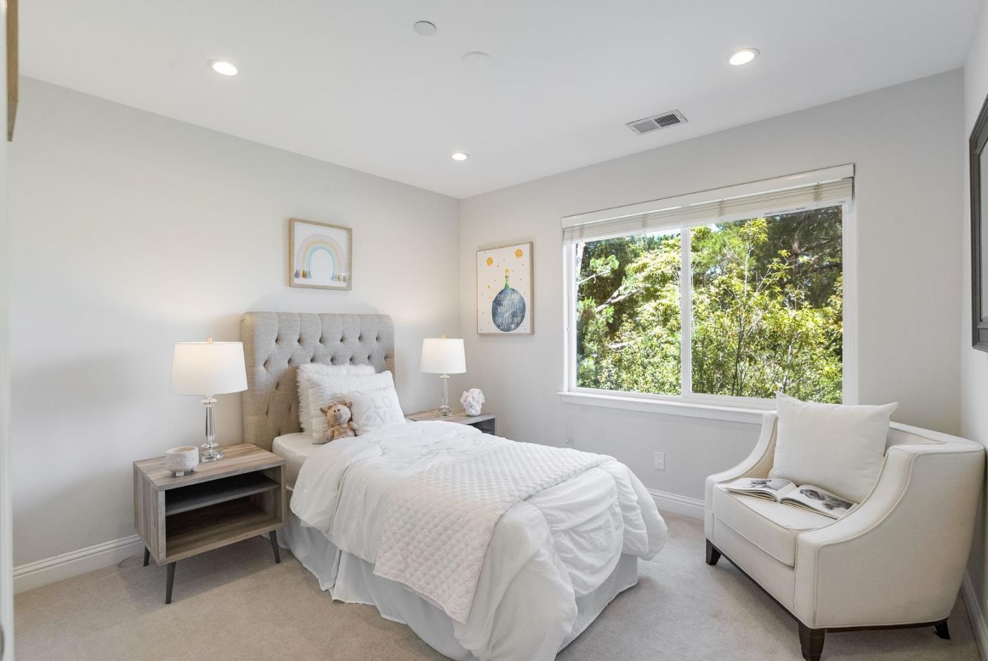 Detail Gallery Image 21 of 36 For 726 Elm St #C,  San Carlos,  CA 94070 - 3 Beds | 2/1 Baths