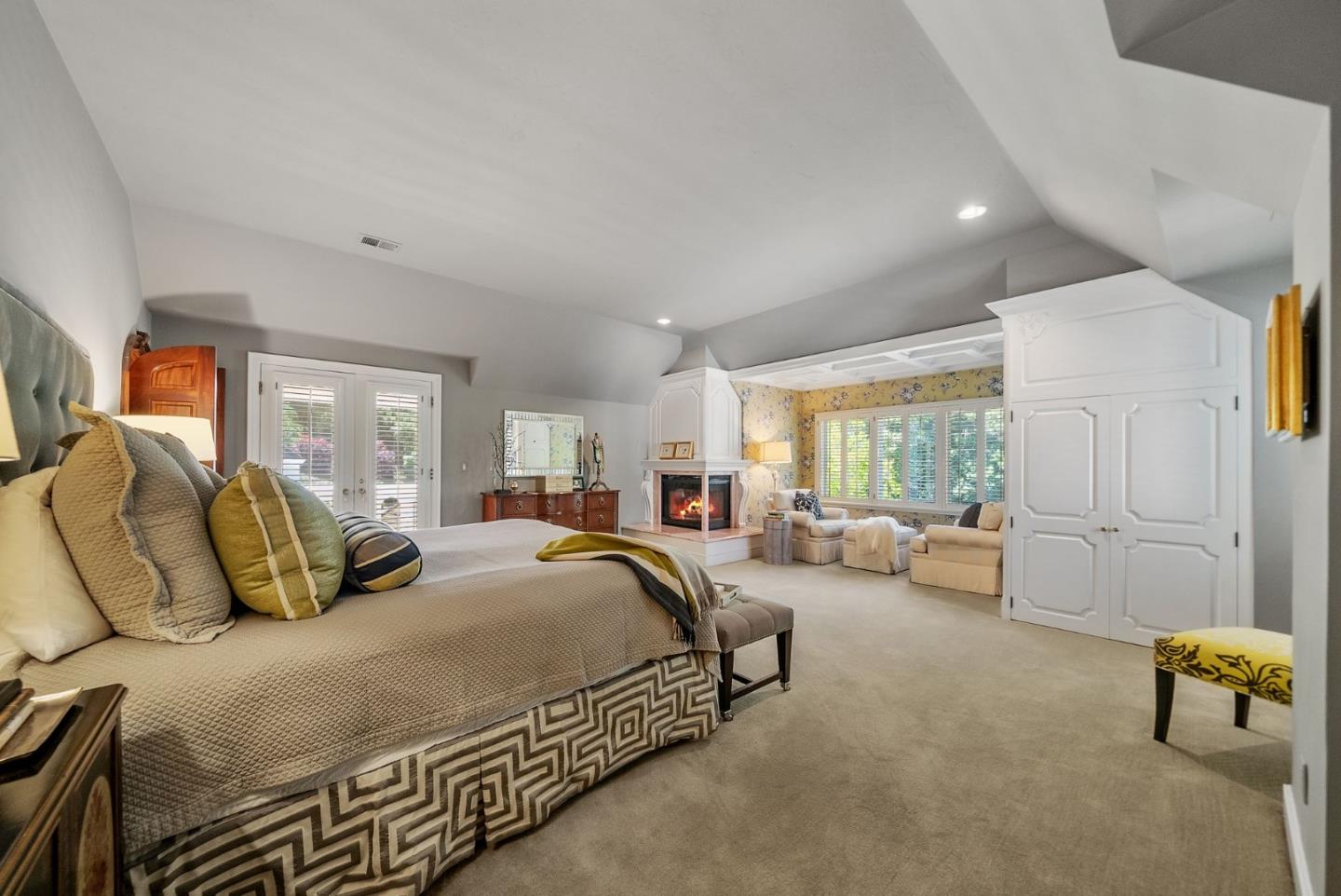 Detail Gallery Image 45 of 89 For 239 Forrester Rd, Los Gatos,  CA 95032 - 7 Beds | 6/1 Baths