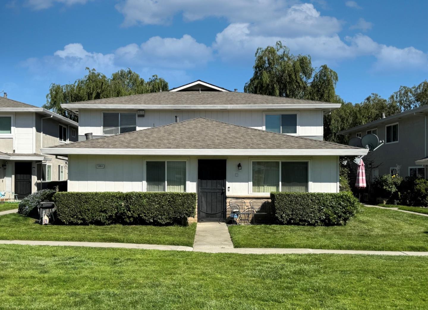 Detail Gallery Image 1 of 12 For 5480 Tyhurst Walkway #1,  San Jose,  CA 95123 - 2 Beds | 1 Baths