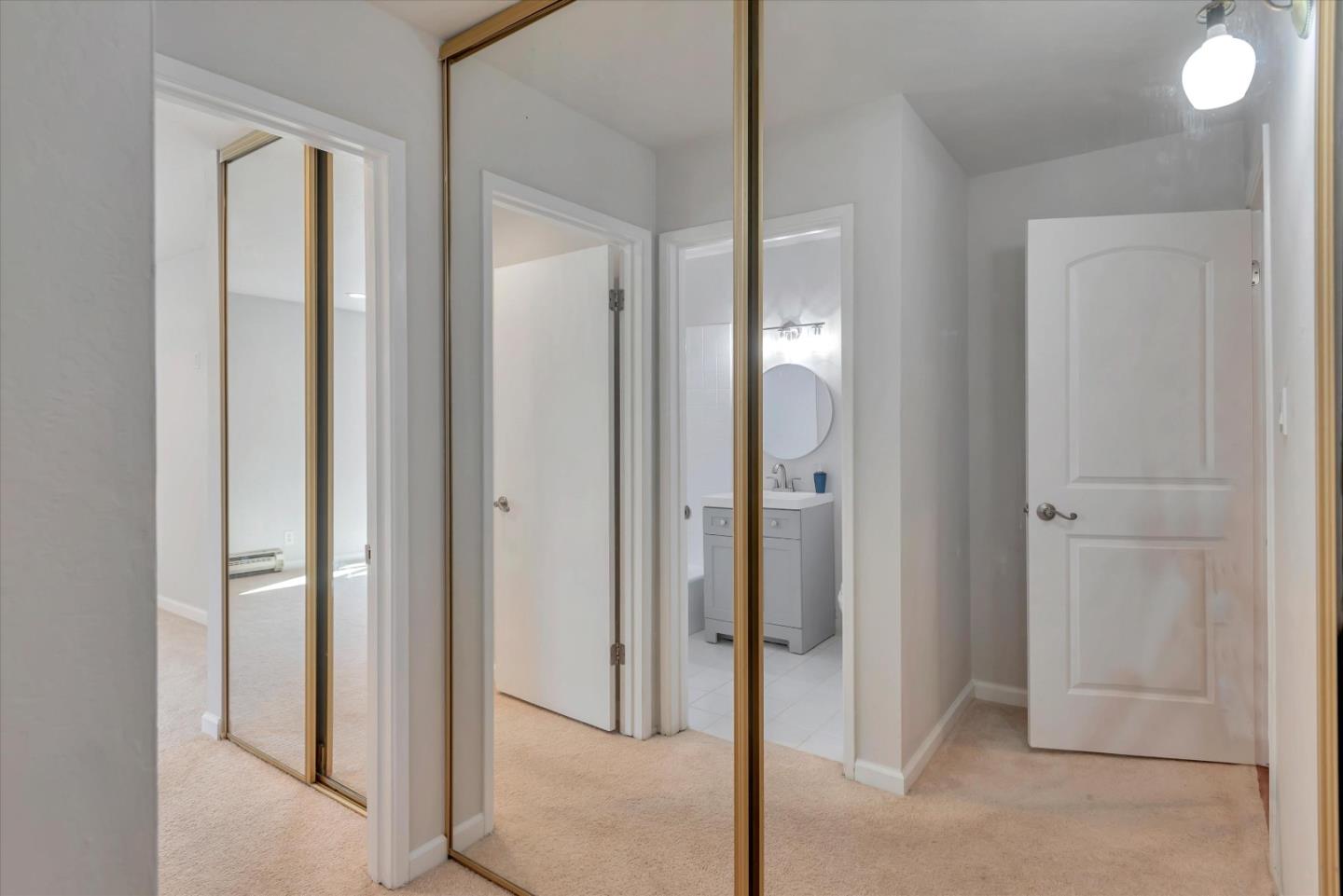 Detail Gallery Image 18 of 32 For 58 Laurie Meadows Dr #4,  San Mateo,  CA 94403 - 2 Beds | 2 Baths