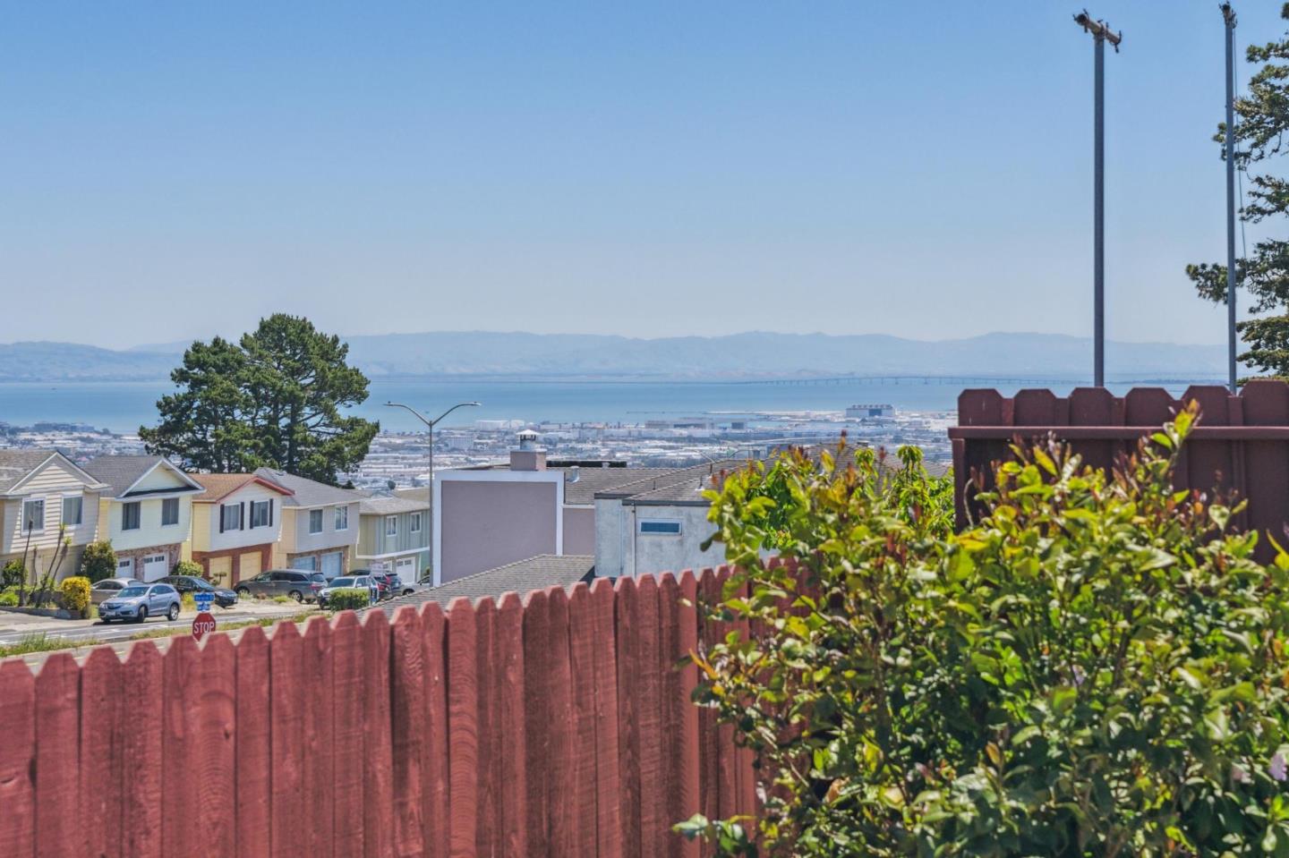Detail Gallery Image 52 of 65 For 183 Dennis Dr, Daly City,  CA 94015 - 3 Beds | 3 Baths