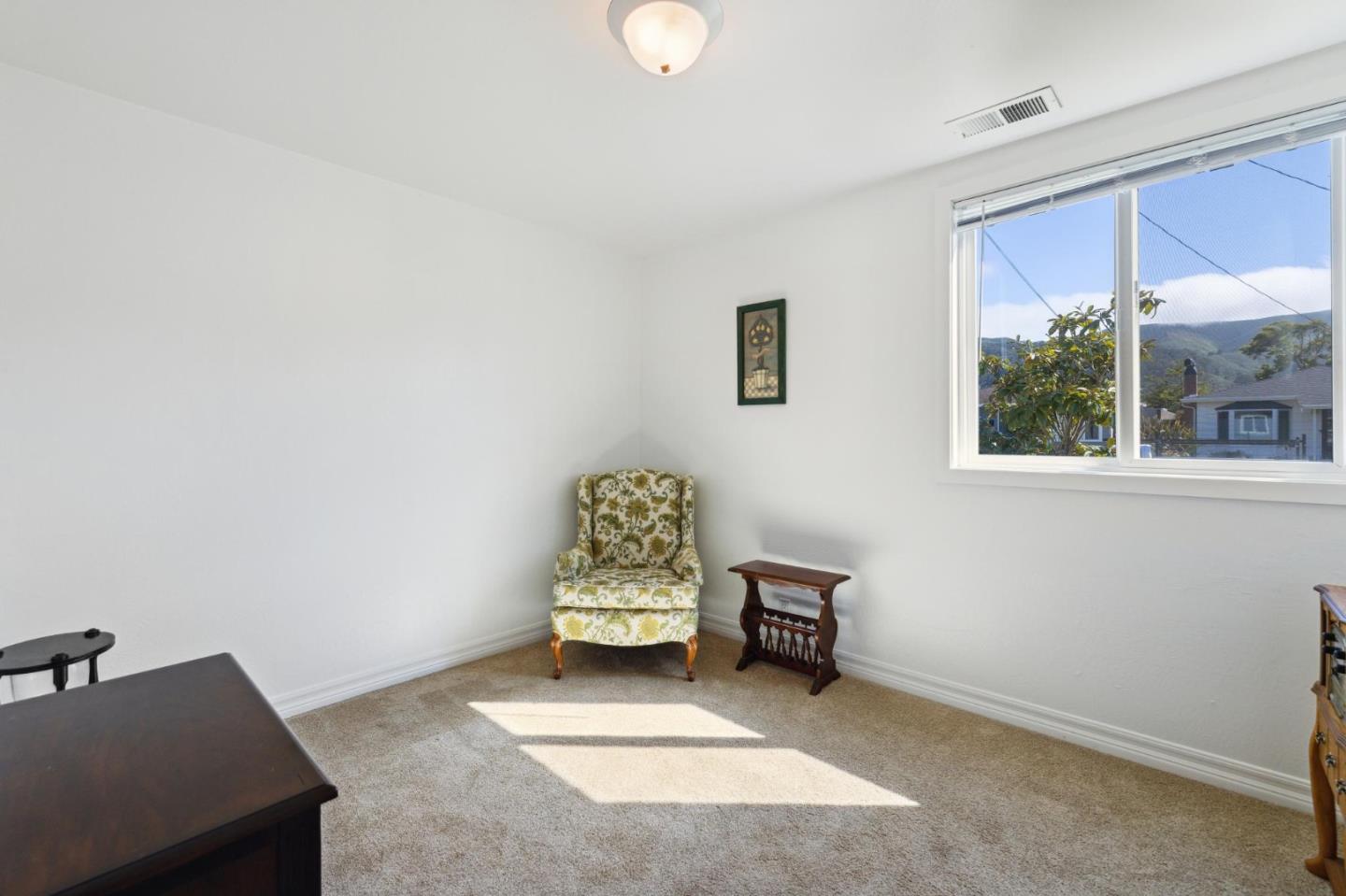 Detail Gallery Image 21 of 25 For 851 Arguello Blvd, Pacifica,  CA 94044 - 4 Beds | 2 Baths