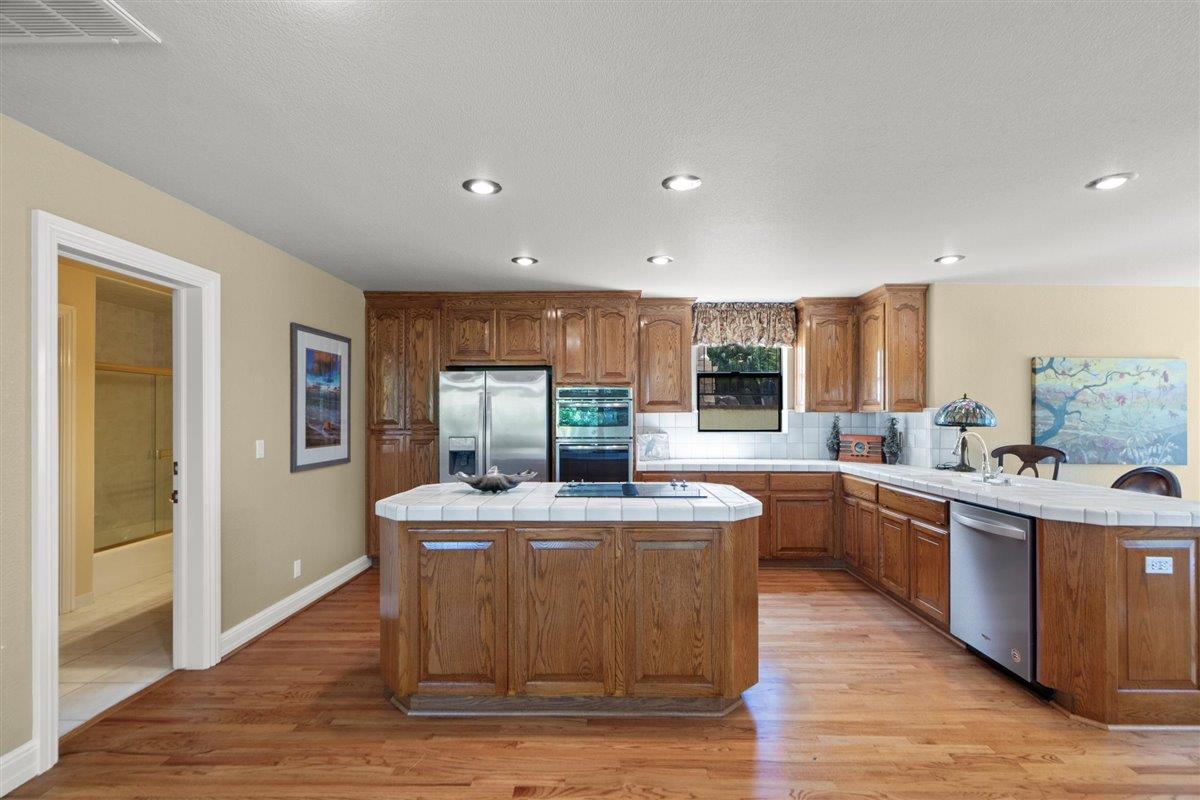 Detail Gallery Image 122 of 132 For 2544 Butch Dr, Gilroy,  CA 95020 - 6 Beds | 8/2 Baths