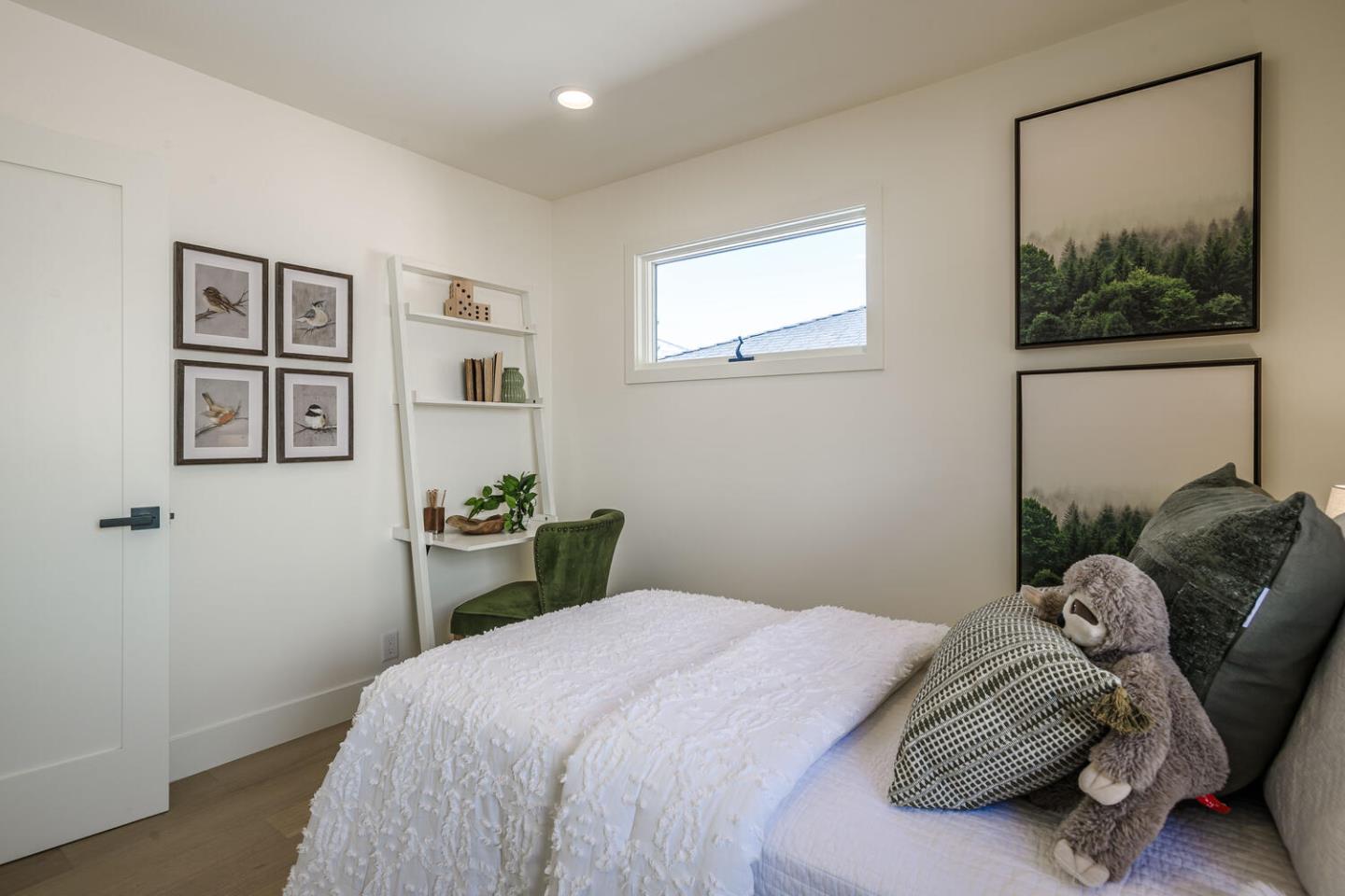 Detail Gallery Image 14 of 23 For 308 B St, Redwood City,  CA 94063 - 3 Beds | 2 Baths