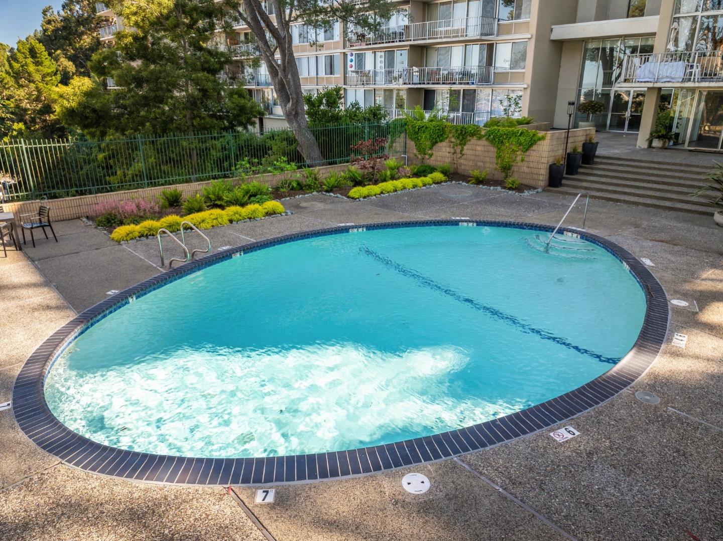 Detail Gallery Image 24 of 26 For 400 Davey Glen Rd #4502,  Belmont,  CA 94002 - 1 Beds | 1 Baths