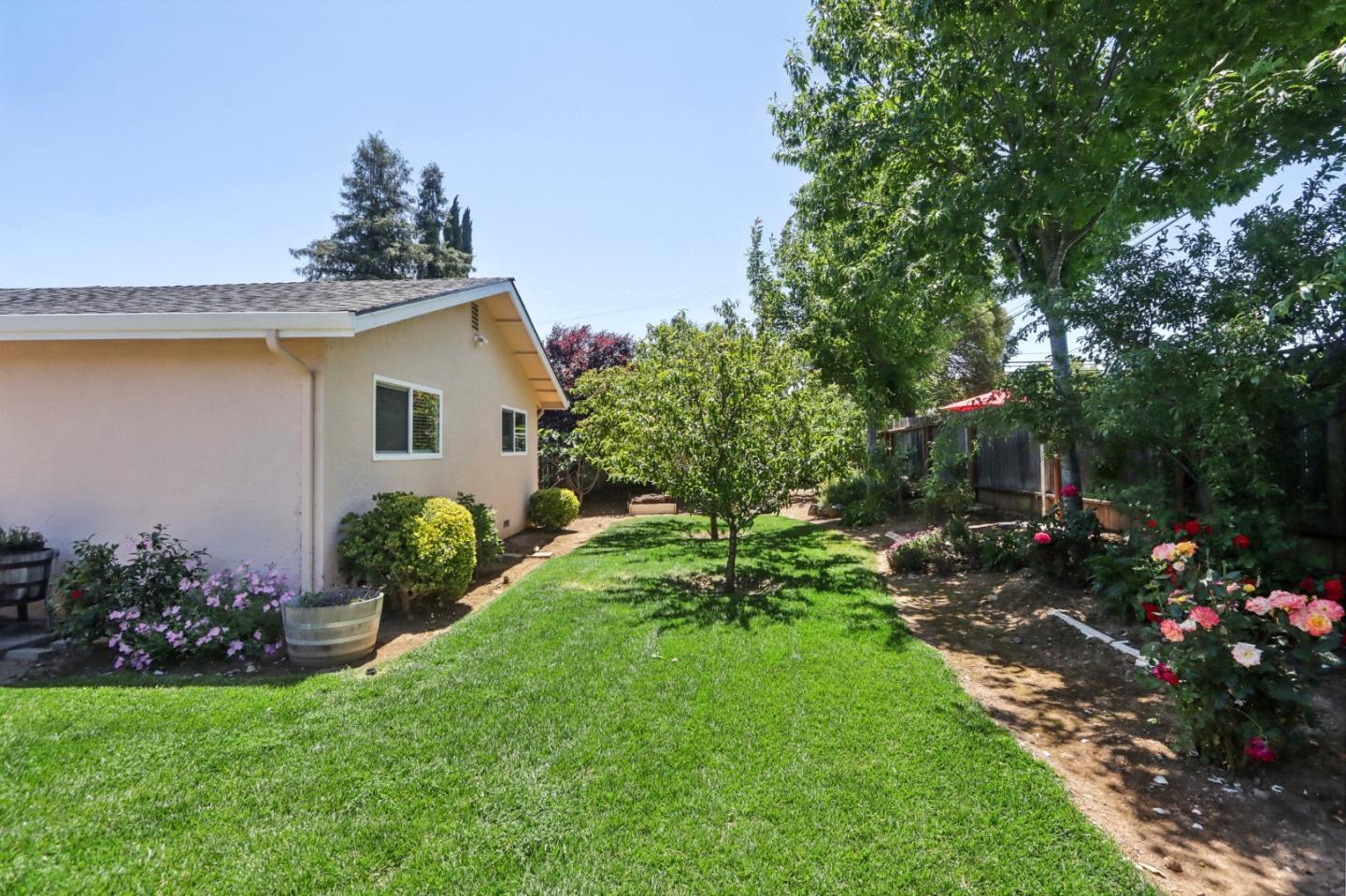 Detail Gallery Image 22 of 27 For 8135 Las Animas Ct, Gilroy,  CA 95020 - 3 Beds | 2 Baths