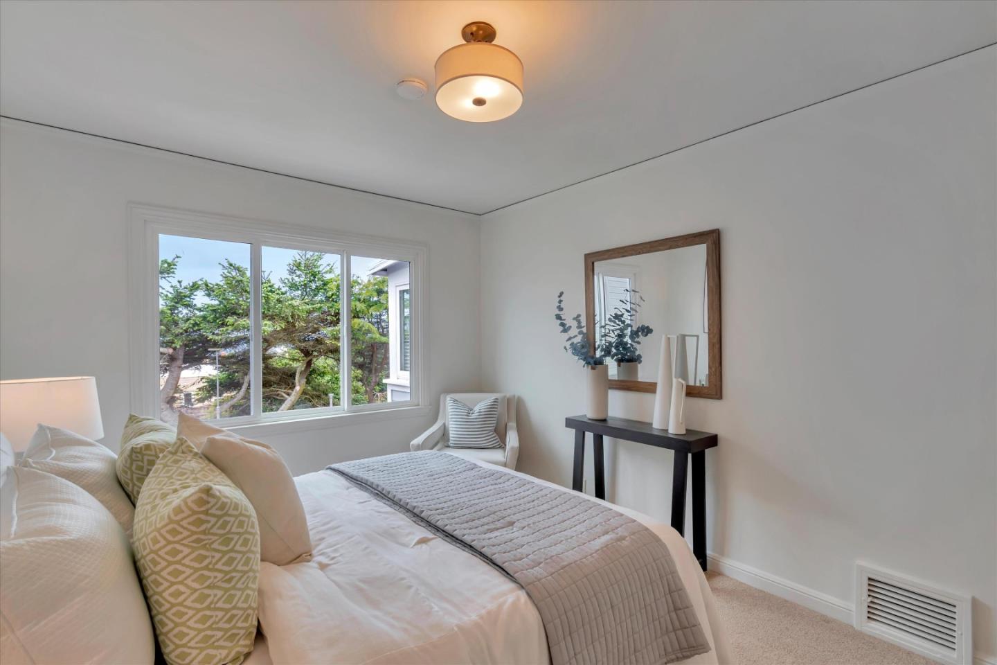 Detail Gallery Image 18 of 38 For 1483 34th Ave, San Francisco,  CA 94122 - 2 Beds | 2 Baths