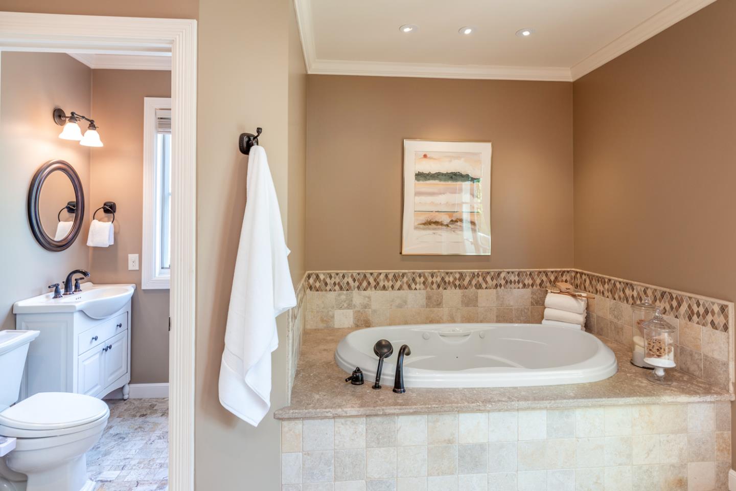 Detail Gallery Image 31 of 55 For 1205 Trinity Dr, Menlo Park,  CA 94025 - 5 Beds | 5/1 Baths