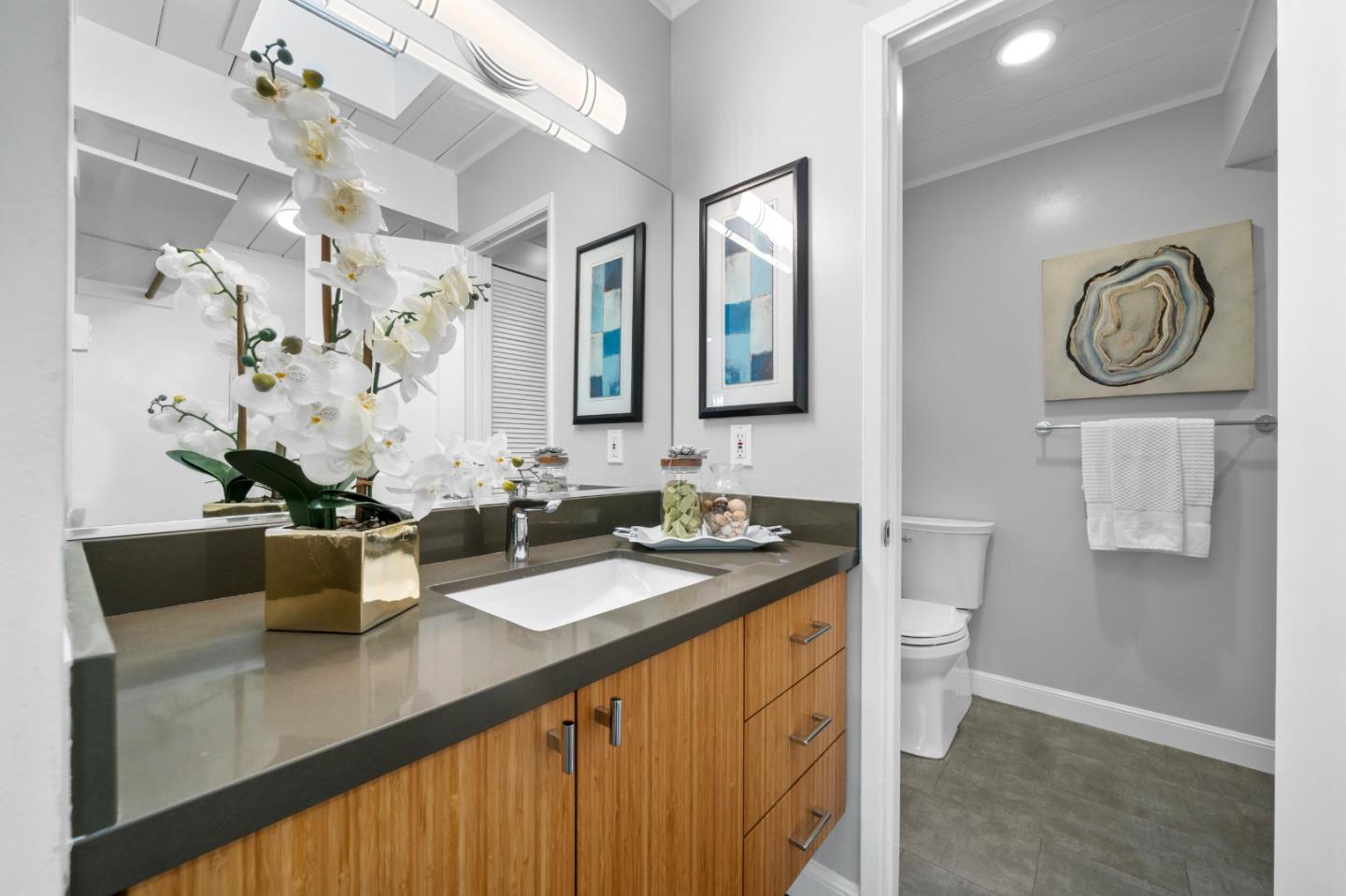 Detail Gallery Image 25 of 58 For 1439 Tarrytown St, San Mateo,  CA 94402 - 4 Beds | 2 Baths