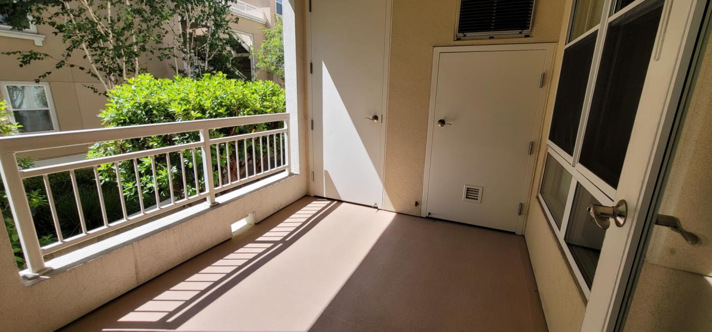 Detail Gallery Image 13 of 46 For 20488 Stevens Creek Blvd #1216,  Cupertino,  CA 95014 - 2 Beds | 2 Baths