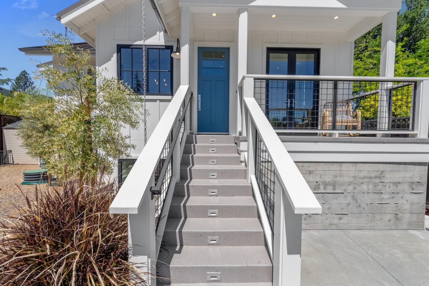 Detail Gallery Image 2 of 26 For 481 Woodland Ave, Los Gatos,  CA 95032 - 3 Beds | 2/1 Baths