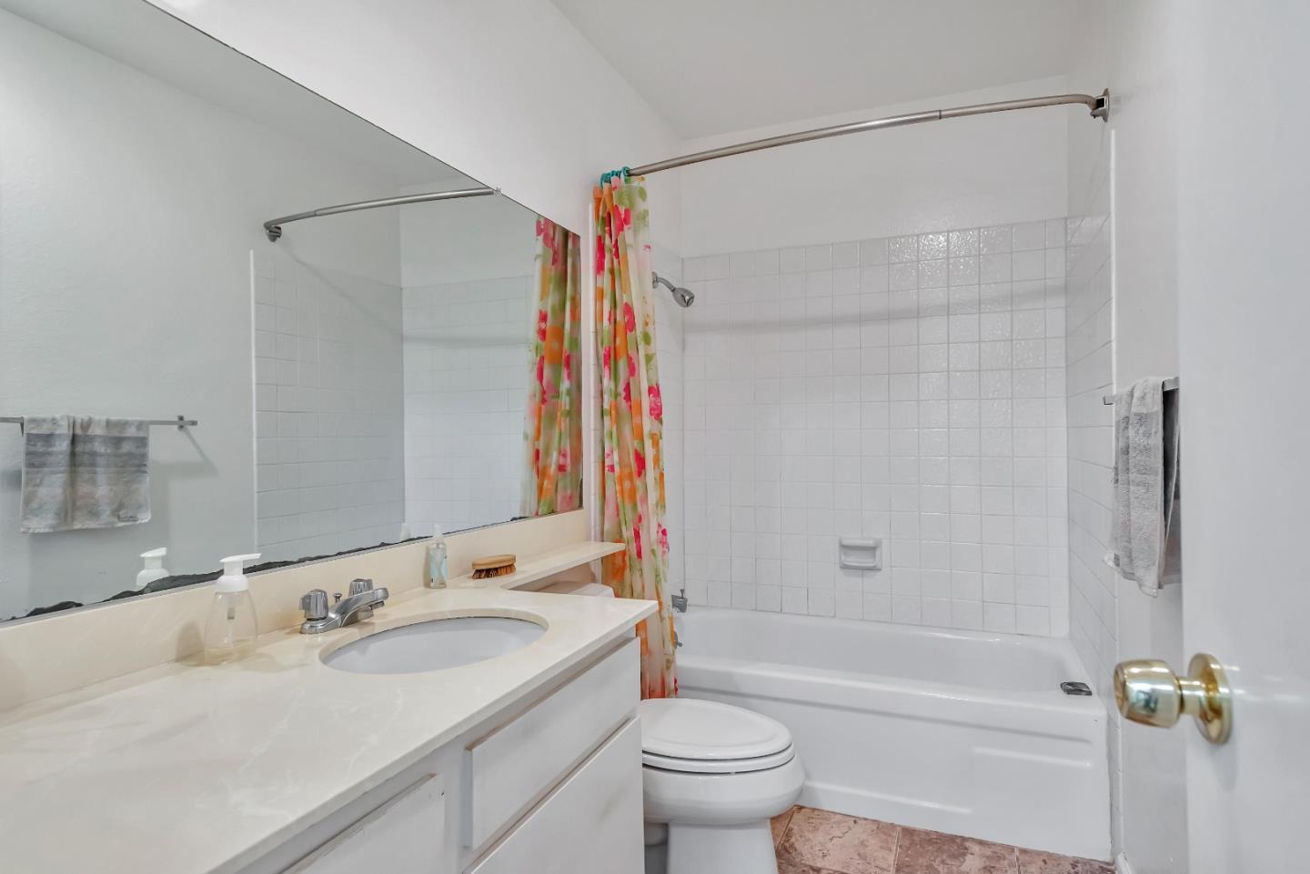 Detail Gallery Image 19 of 26 For 316 N El Camino Real #307,  San Mateo,  CA 94401 - 2 Beds | 2 Baths