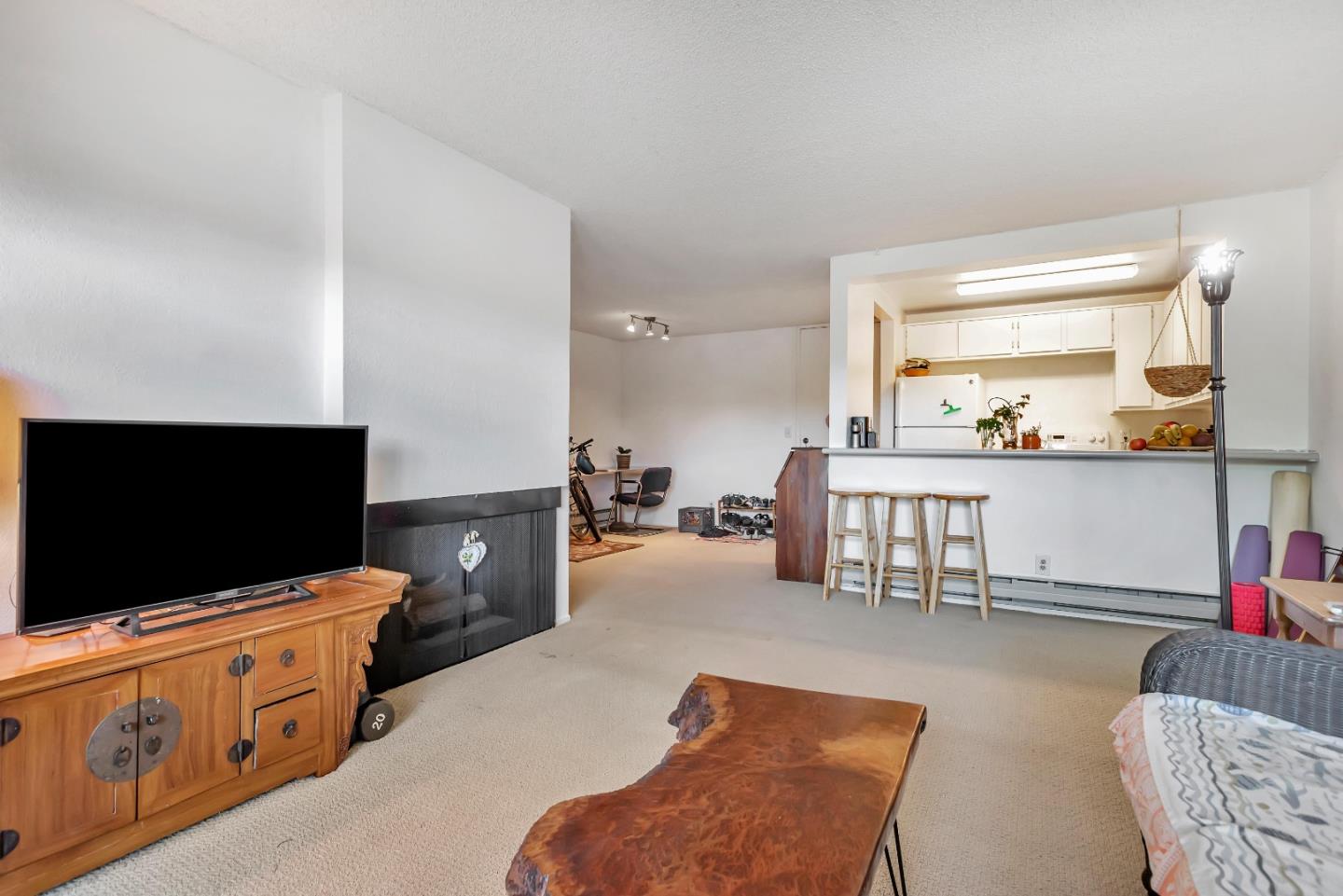 Detail Gallery Image 6 of 26 For 316 N El Camino Real #307,  San Mateo,  CA 94401 - 2 Beds | 2 Baths