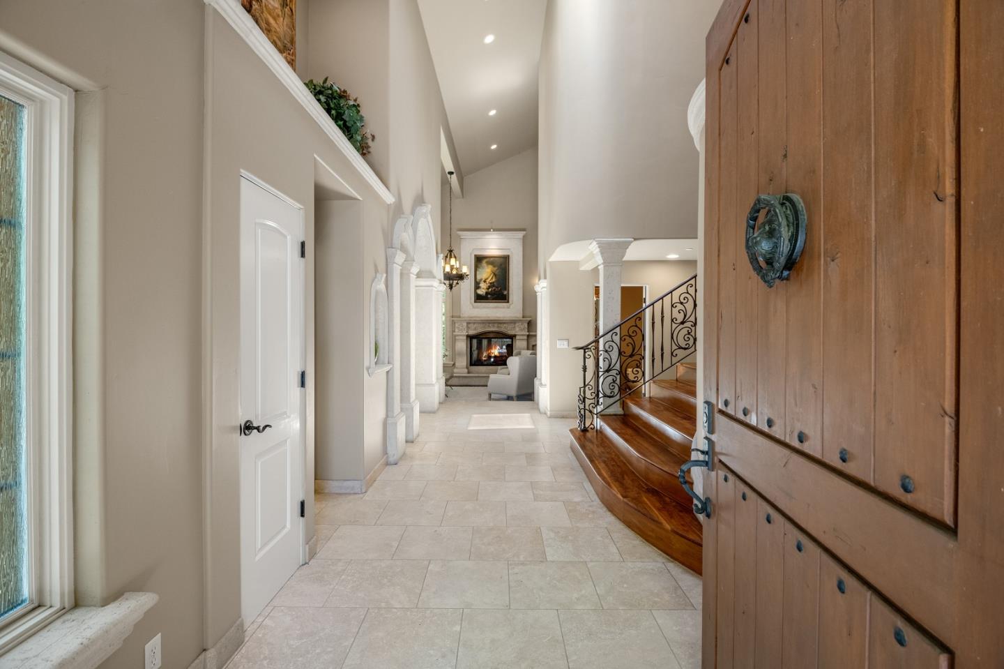 Detail Gallery Image 9 of 80 For 19450 Black Rd, Los Gatos,  CA 95033 - 3 Beds | 2/1 Baths