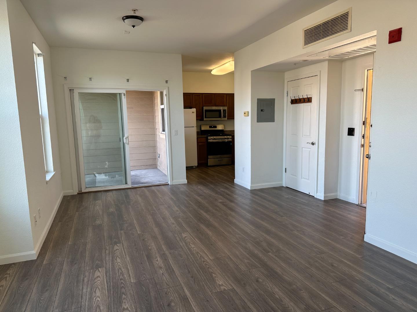 Detail Gallery Image 5 of 10 For 212 Pacifica Blvd #204,  Watsonville,  CA 95076 - 0 Beds | 1 Baths