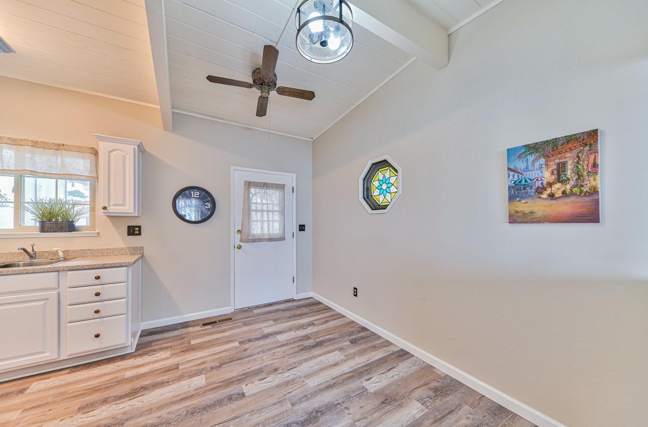 Detail Gallery Image 11 of 33 For 1712 Soto St, Seaside,  CA 93955 - 3 Beds | 2 Baths
