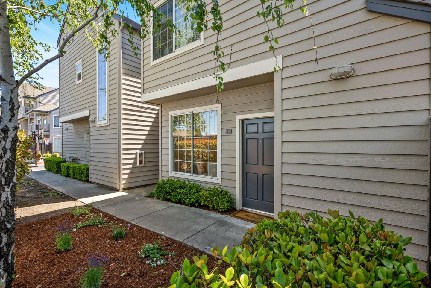 Detail Gallery Image 1 of 28 For 935 Old County Rd #20,  Belmont,  CA 94002 - 2 Beds | 2 Baths