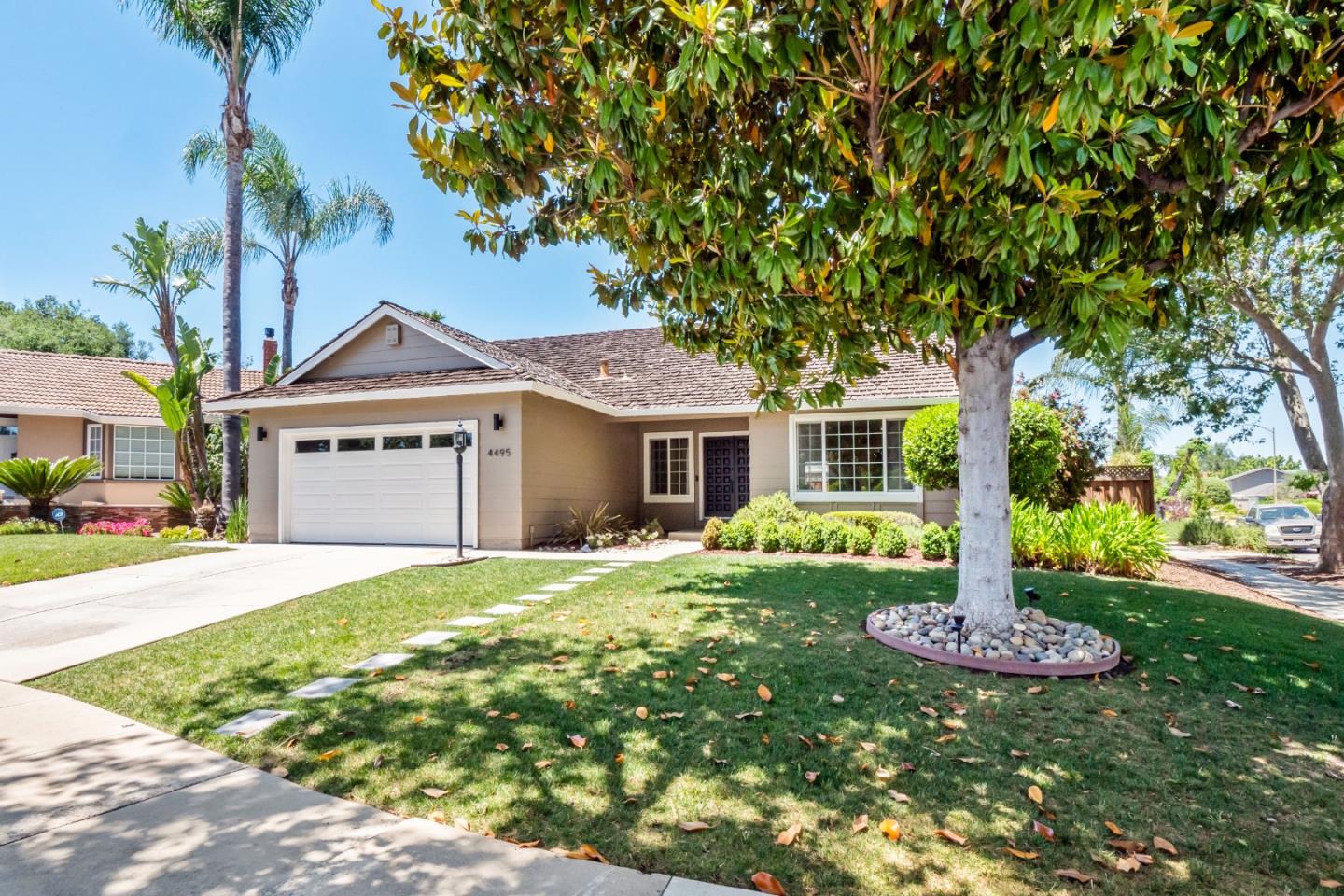 Detail Gallery Image 1 of 1 For 4495 Thousand Oaks Ct, San Jose,  CA 95136 - 4 Beds | 2 Baths