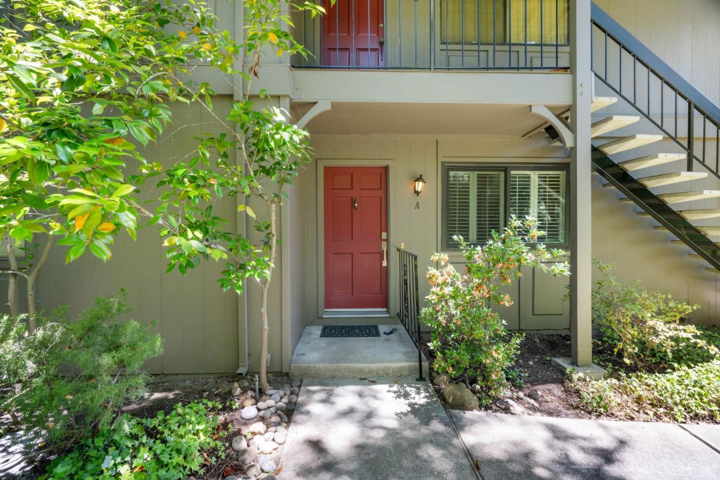 Detail Gallery Image 24 of 28 For 14662 Big Basin Way a,  Saratoga,  CA 95070 - 2 Beds | 2 Baths