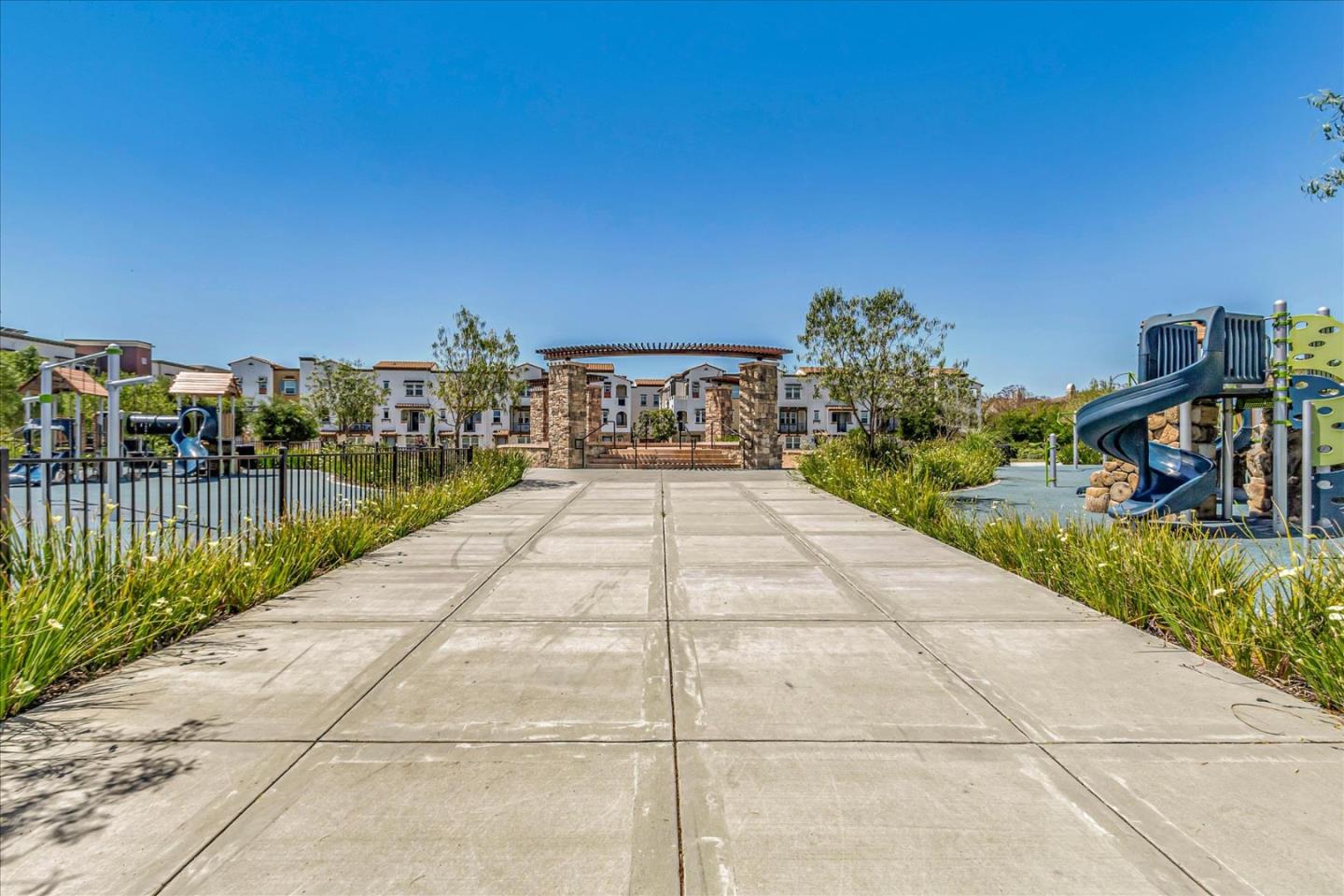 Detail Gallery Image 21 of 26 For 2738 Goble Ln #5,  San Jose,  CA 95111 - 2 Beds | 2/1 Baths