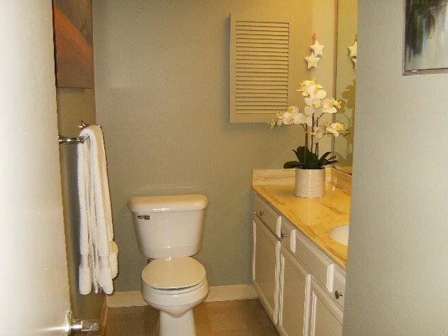Detail Gallery Image 18 of 35 For 1253 Los Olivos Dr #65,  Salinas,  CA 93901 - 2 Beds | 1/1 Baths
