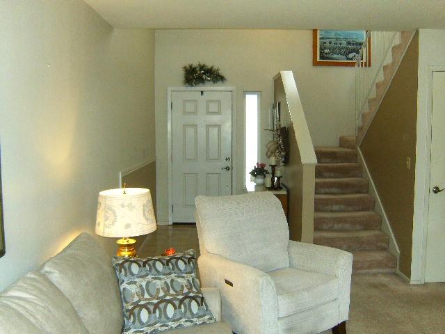 Detail Gallery Image 6 of 35 For 1253 Los Olivos Dr #65,  Salinas,  CA 93901 - 2 Beds | 1/1 Baths