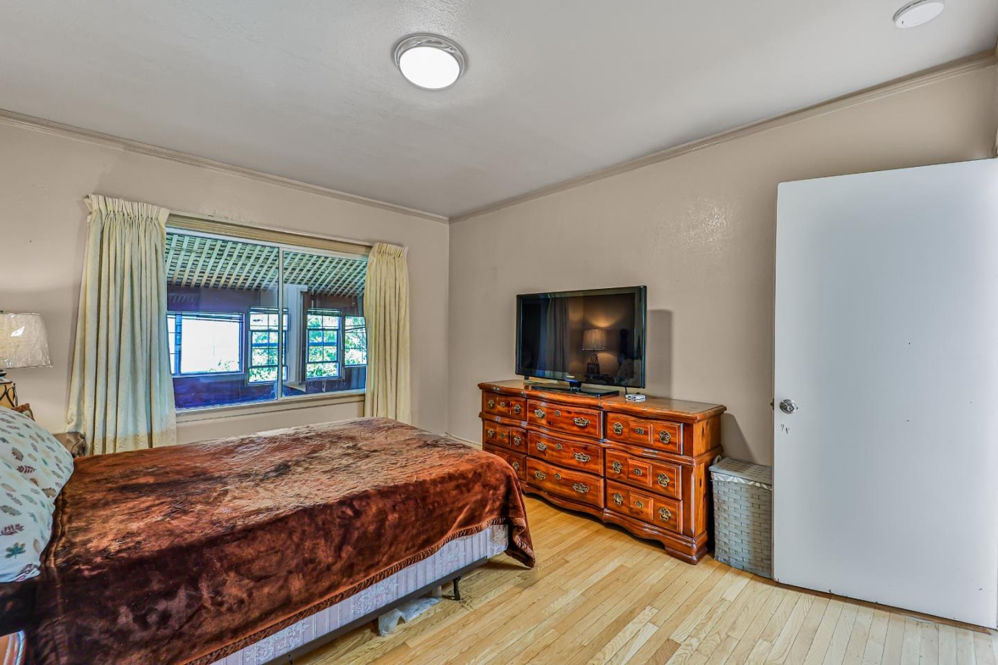 Detail Gallery Image 24 of 66 For 835 Alabama St, San Francisco,  CA 94110 - 4 Beds | 2/1 Baths