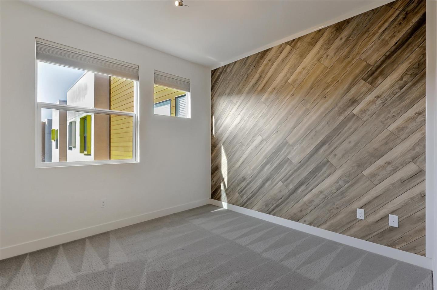 Detail Gallery Image 23 of 39 For 1429 Prescott St, Oakland,  CA 94607 - 2 Beds | 2/1 Baths