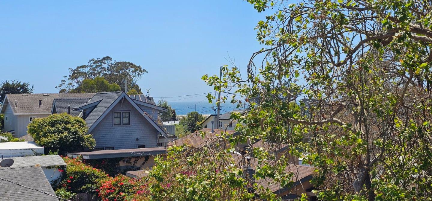 Detail Gallery Image 22 of 28 For 401 5th Ave, Santa Cruz,  CA 95062 - 3 Beds | 2 Baths