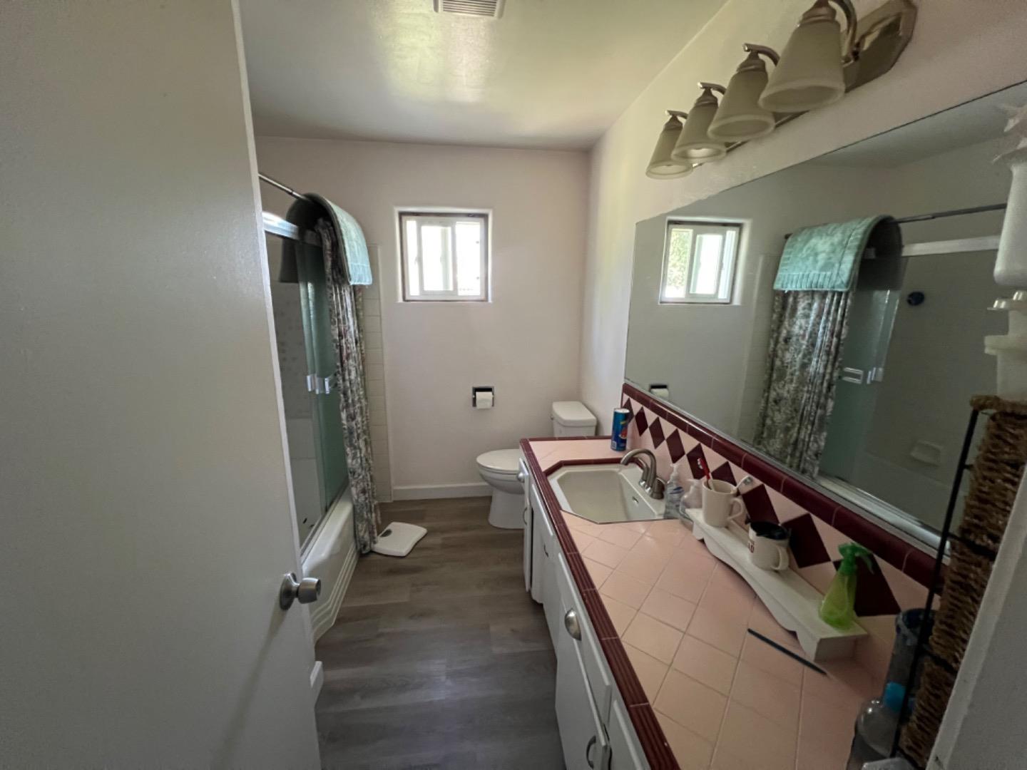 Detail Gallery Image 11 of 15 For 1517 Ashwood Dr, Modesto,  CA 95350 - 3 Beds | 1 Baths