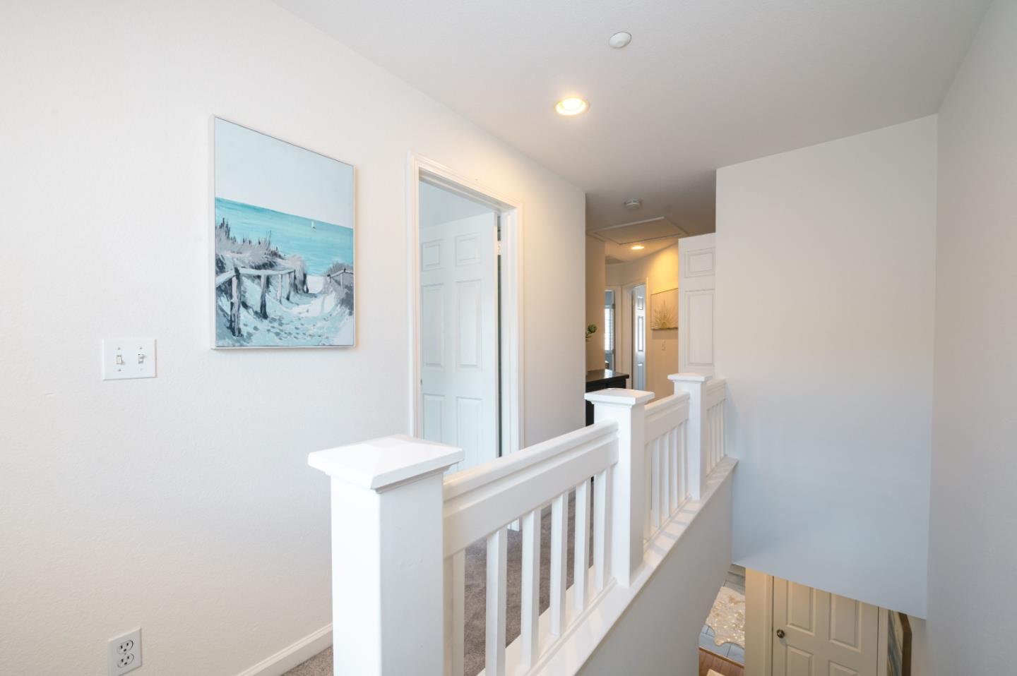 Detail Gallery Image 17 of 24 For 302 Meridian Dr, Redwood City,  CA 94065 - 3 Beds | 2/1 Baths