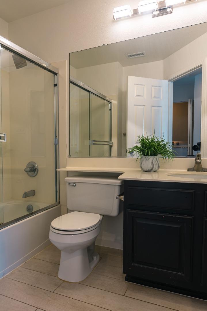 Detail Gallery Image 20 of 24 For 302 Meridian Dr, Redwood City,  CA 94065 - 3 Beds | 2/1 Baths