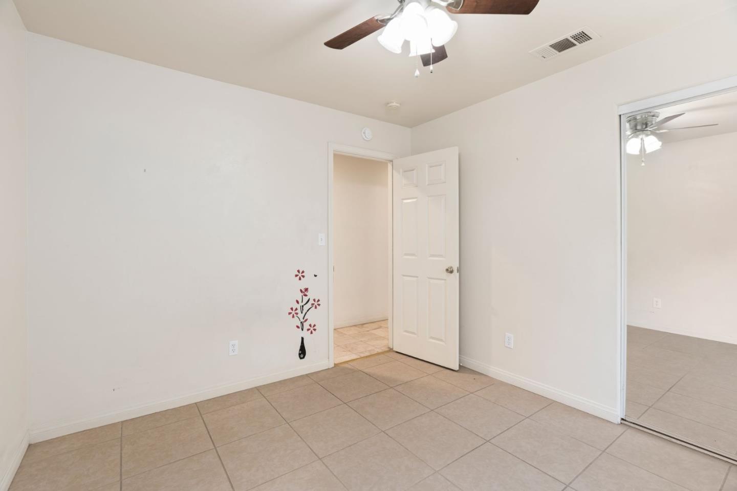 Detail Gallery Image 18 of 33 For 6316 Ringsdale Ct, Bakersfield,  CA 93313 - 4 Beds | 2 Baths