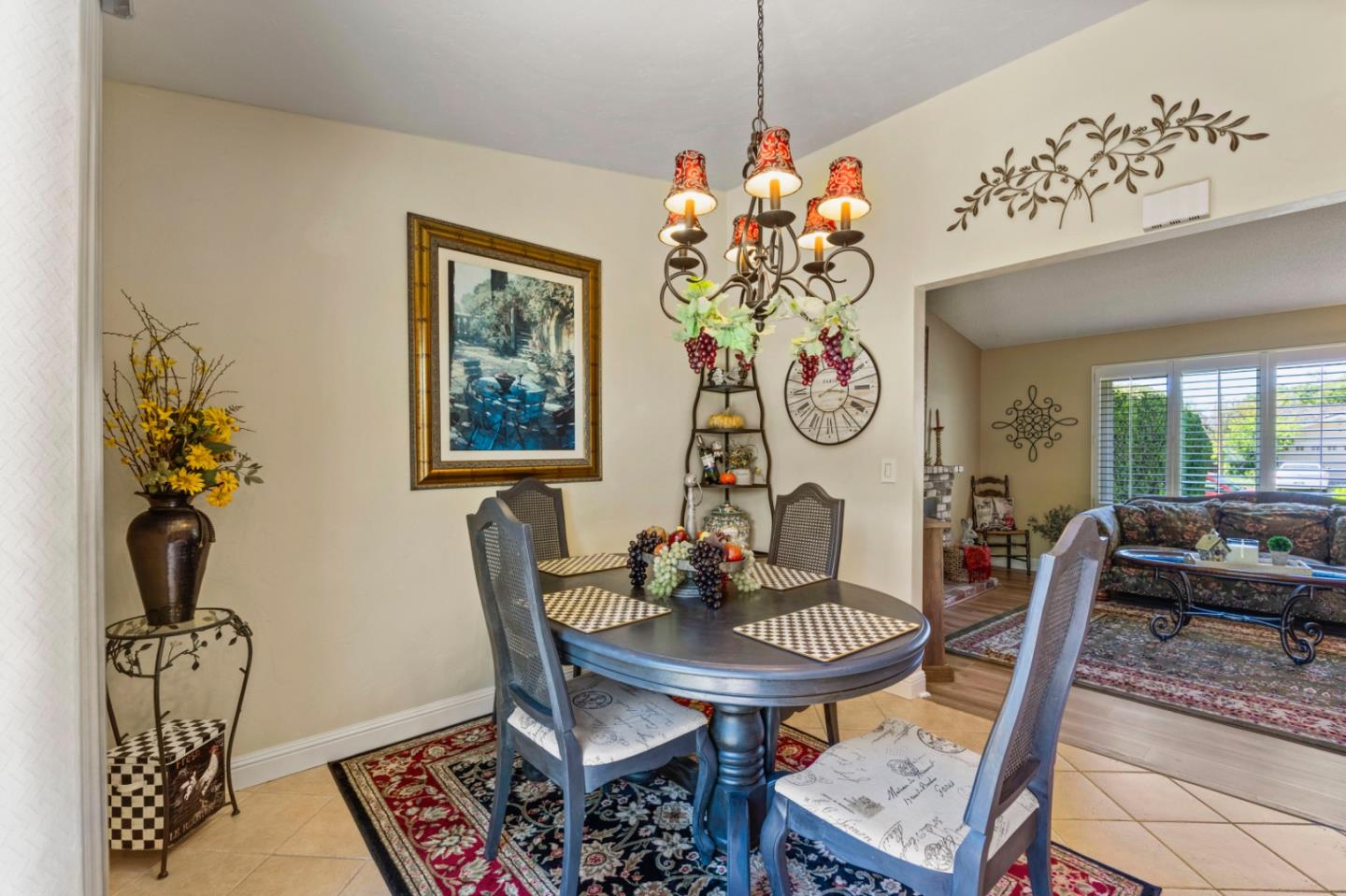 Detail Gallery Image 13 of 39 For 394 Grandpark Cir, San Jose,  CA 95136 - 4 Beds | 2 Baths