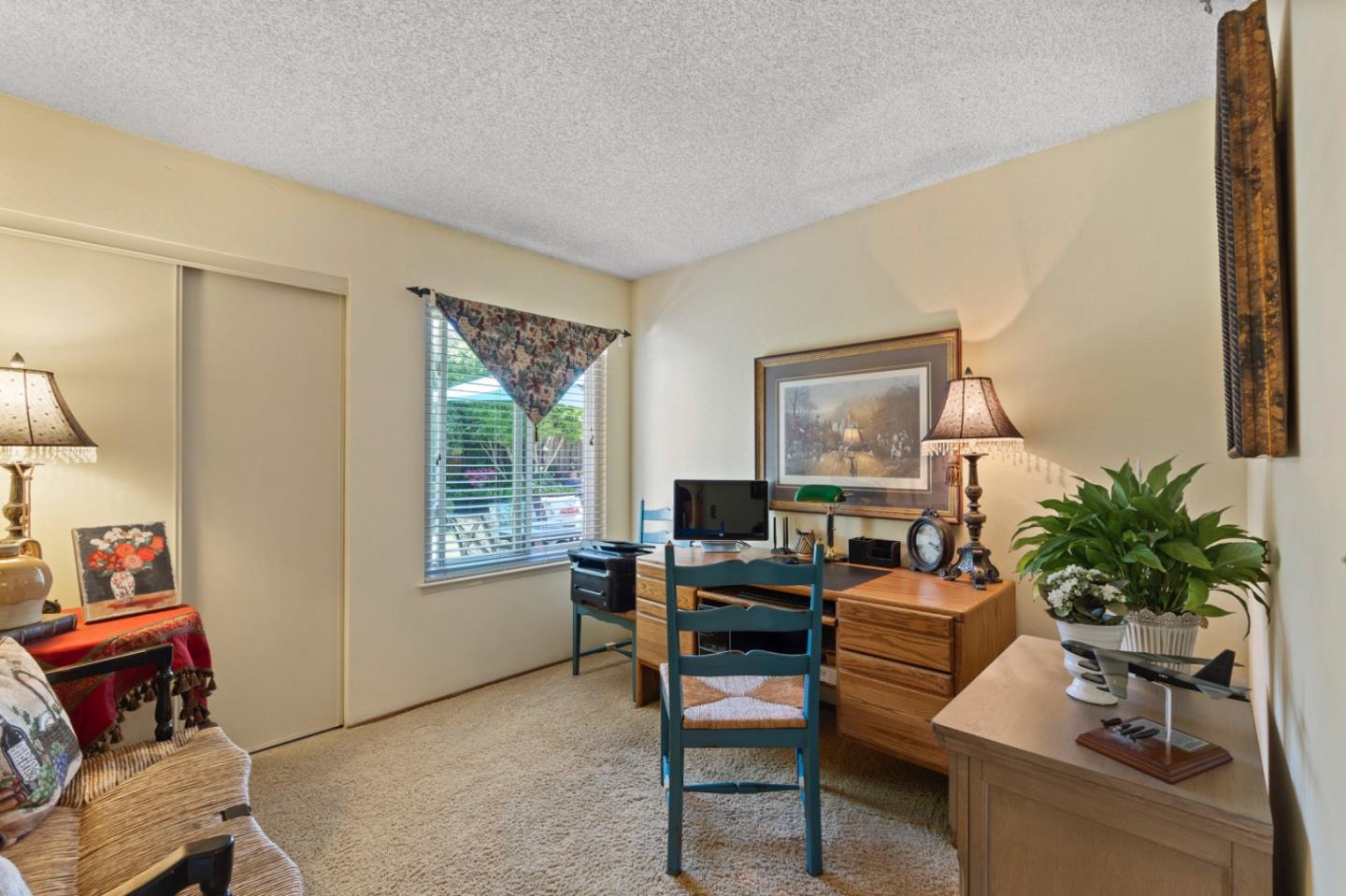 Detail Gallery Image 5 of 39 For 394 Grandpark Cir, San Jose,  CA 95136 - 4 Beds | 2 Baths