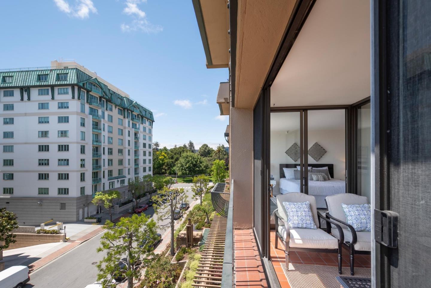 Detail Gallery Image 24 of 67 For 555 Laurel Ave #403,  San Mateo,  CA 94401 - 2 Beds | 2 Baths