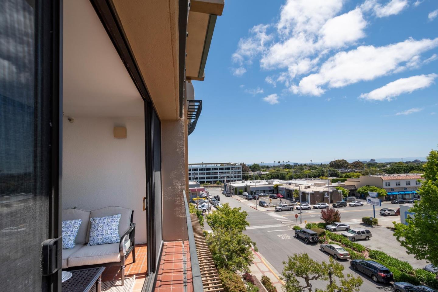 Detail Gallery Image 26 of 67 For 555 Laurel Ave #403,  San Mateo,  CA 94401 - 2 Beds | 2 Baths